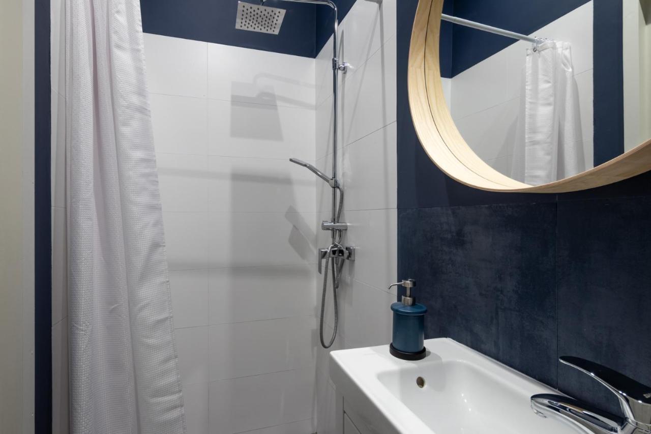 Barbacan Suites - Old Town Apartments - By Upstairs คราคูฟ ภายนอก รูปภาพ